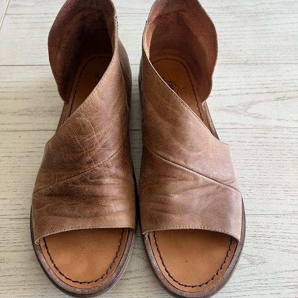 Free People Shoes - Free People Brown Leather Sandals
